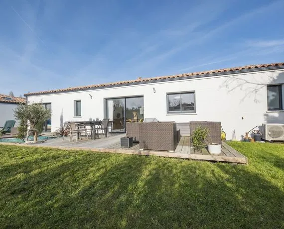 Projet de construction d'une maison 90 m² avec terrain à HIERSAC (16)