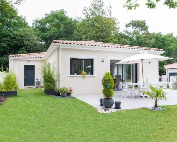 Projet de construction d'une maison 70 m² avec terrain à BIGNAY (17)