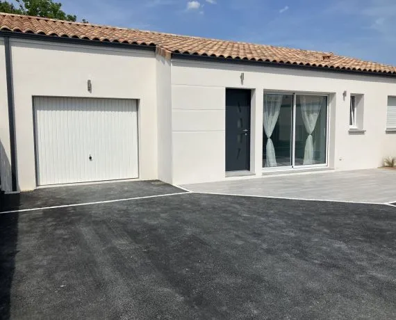 Projet de construction d'une maison 80 m² avec terrain à SAINT-ROMAIN-DE-BENET (17)