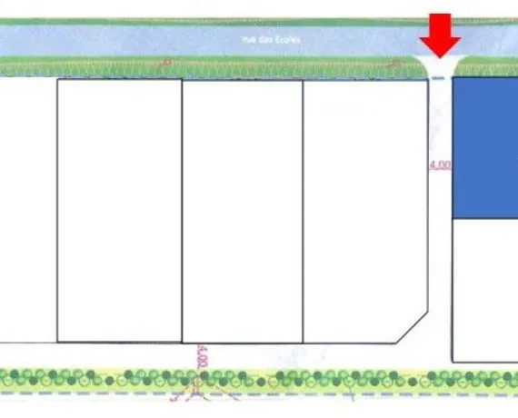 Terrain à bâtir de 816 m² à COULONGES (17)