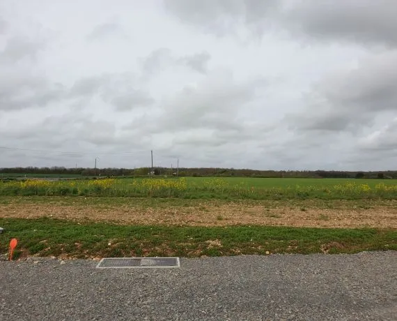 Terrain à bâtir de 419 m² à BOURGNEUF (17)