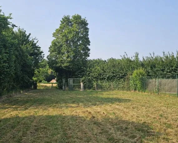 Terrain à bâtir de 698 m² à SOYAUX (16)