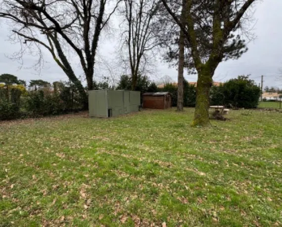 Terrain à bâtir de 558 m² à SAINT-PALAIS-SUR-MER (17)