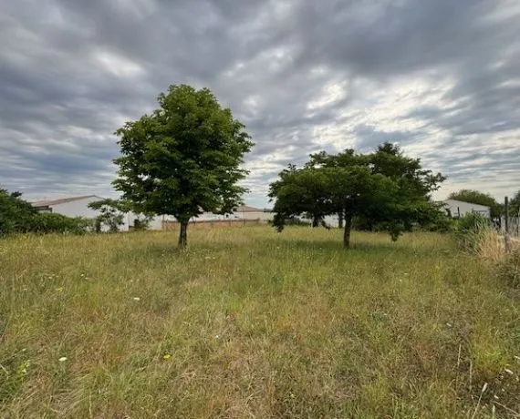 Terrain à bâtir de 1040 m² à MESCHERS-SUR-GIRONDE (17)