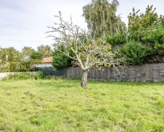 Terrain à bâtir de 446 m² à SAINT-AUGUSTIN (17)
