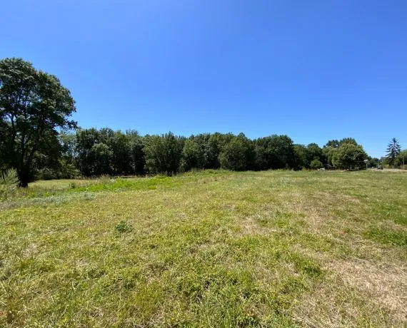 Terrain à bâtir de 912 m² à SAINT-CIERS-DU-TAILLON (17)
