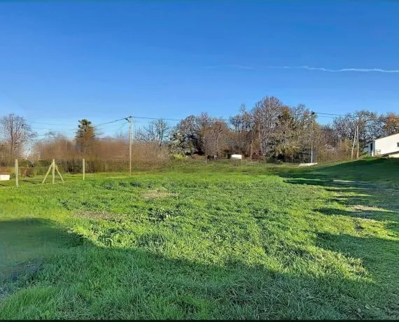 Terrain à bâtir de 1238 m² à ROYAN (17)