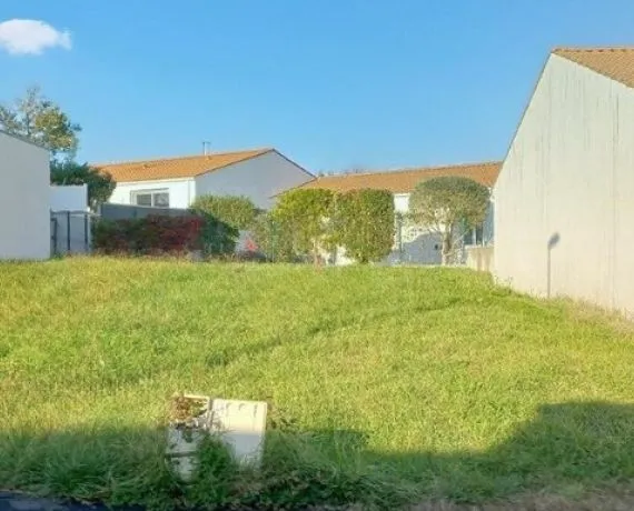 Terrain à bâtir de 256 m² à ROYAN (17)