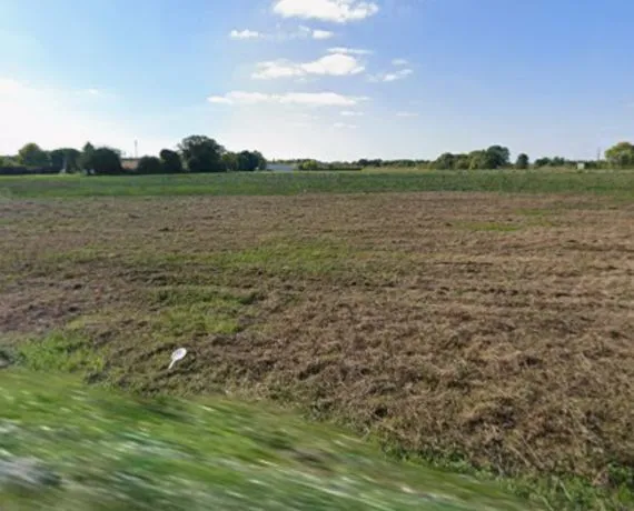 Terrain à bâtir de 644 m² à SAINT-ROMAIN-DE-BENET (17)