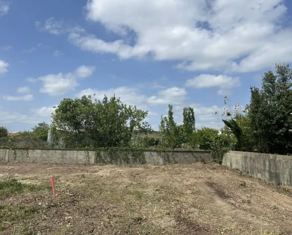 Terrain à bâtir de 353 m² à DOMPIERRE-SUR-MER (17)