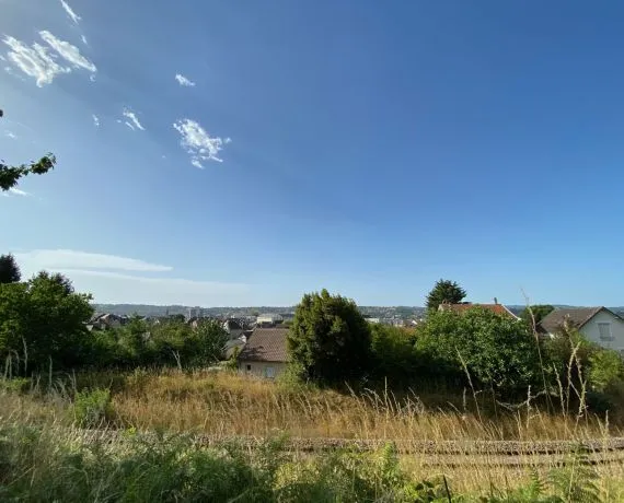 Terrain à bâtir de 1513 m² à BRIVE-LA-GAILLARDE (19)